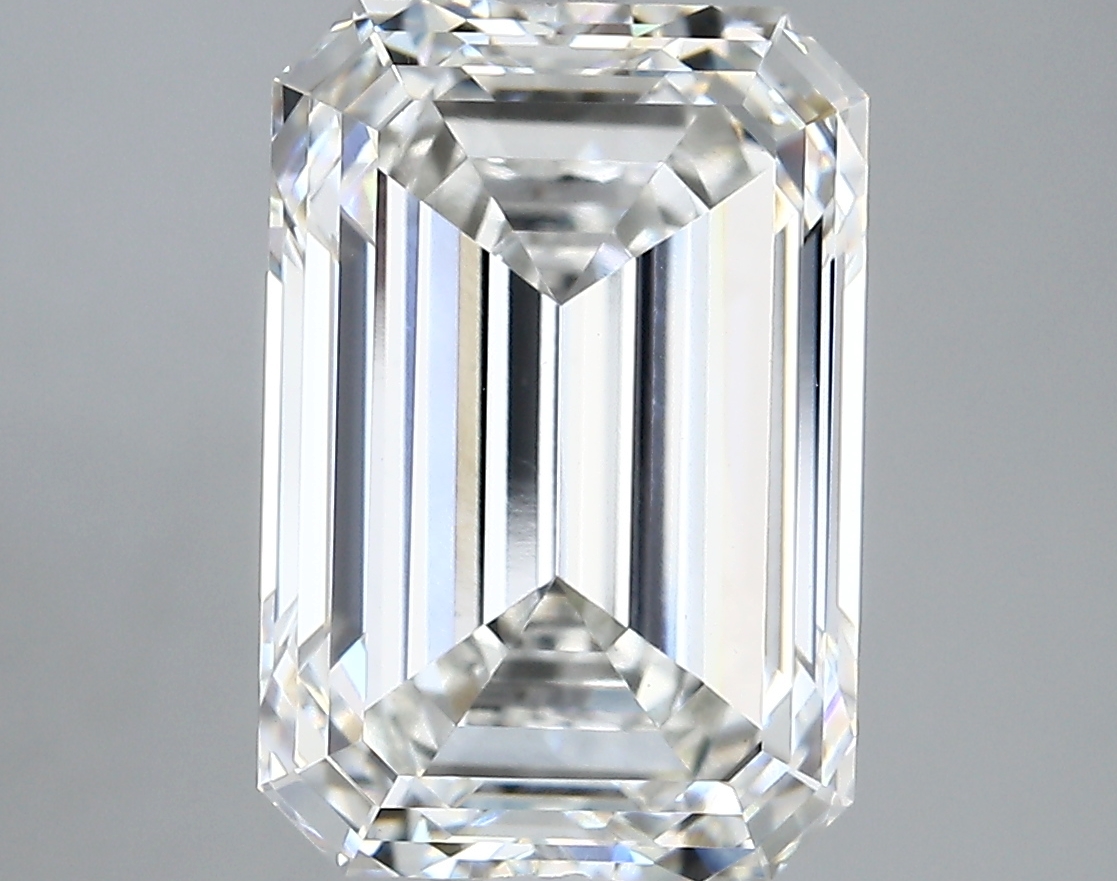 6.10ct F VVS2 Emerald (IGI)