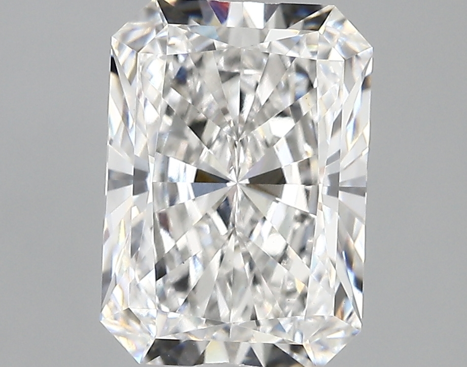 3.18ct E VVS2 Radiant (IGI)