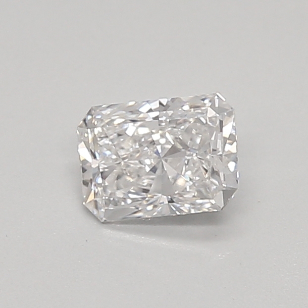 0.33ct E VVS2 Radiant (IGI)