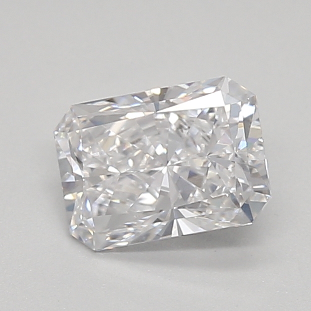 0.69ct D VVS2 Radiant (IGI)