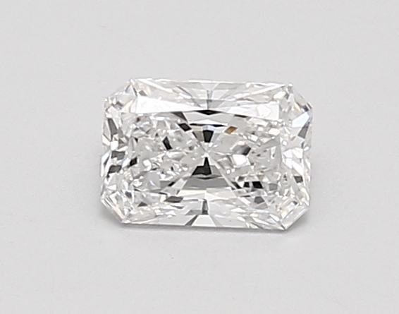 0.58ct E VVS2 Radiant (IGI)