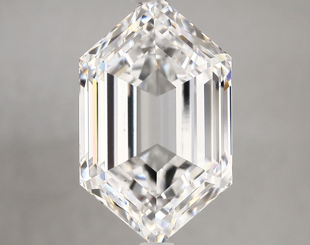 5.37ct D VS1 Long Hexagon (IGI)