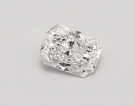 0.35ct D VVS2 Radiant (IGI)