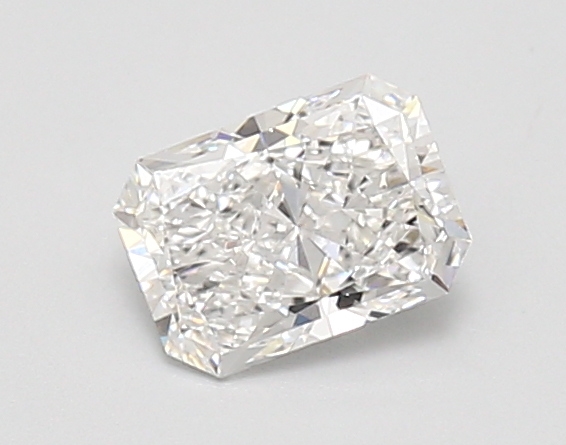 0.85ct E VVS2 Radiant (IGI)