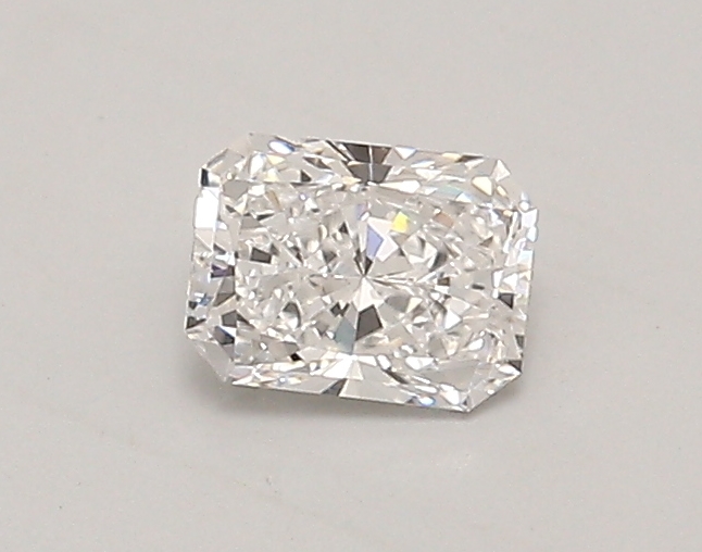0.54ct D VVS2 Radiant (IGI)