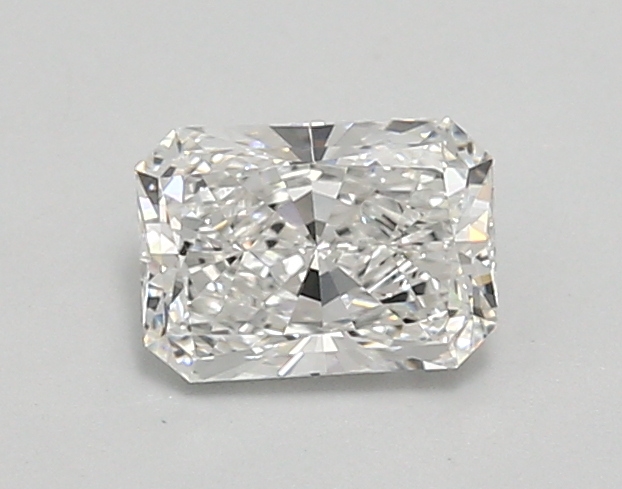 0.96ct E VVS2 Radiant (IGI)