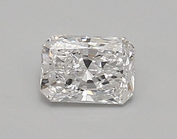 0.58ct E VVS2 Radiant (IGI)
