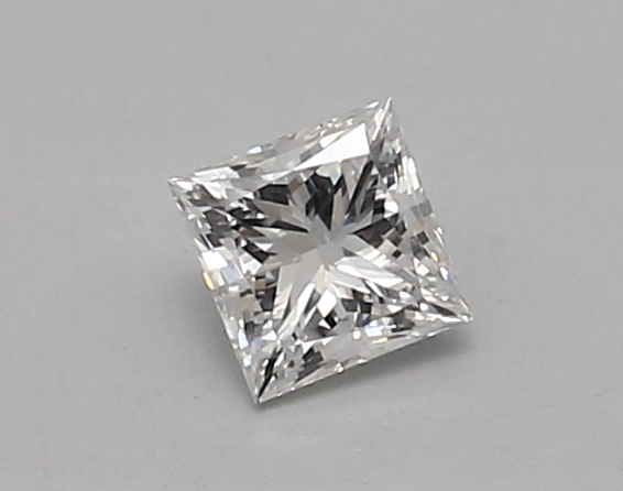 0.47ct E VVS1 Princess (IGI)