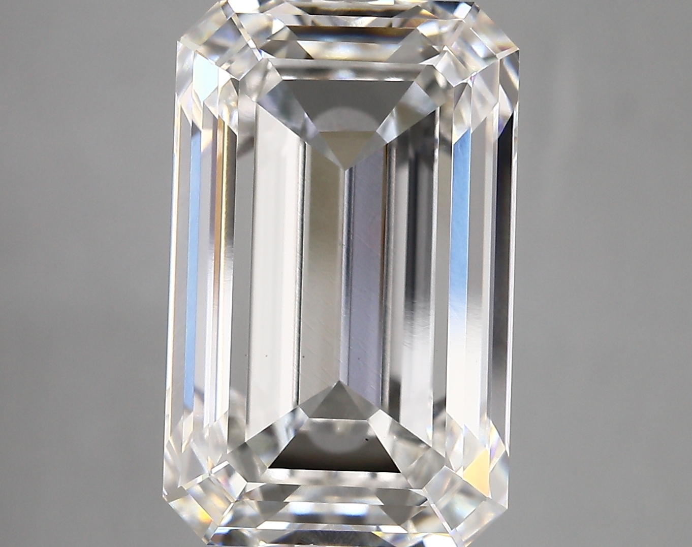 10.07ct F VS1 Emerald (IGI)