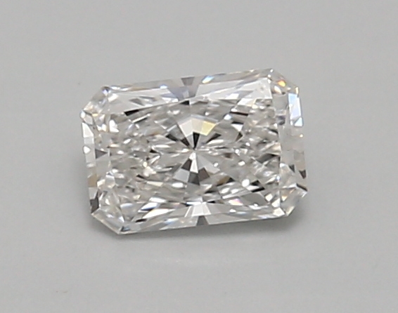 0.63ct E VVS1 Radiant (IGI)