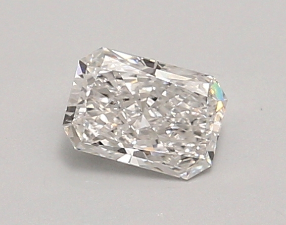 0.57ct E VVS2 Radiant (IGI)