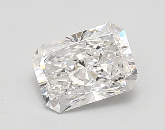 0.90ct E VVS2 Radiant (IGI)