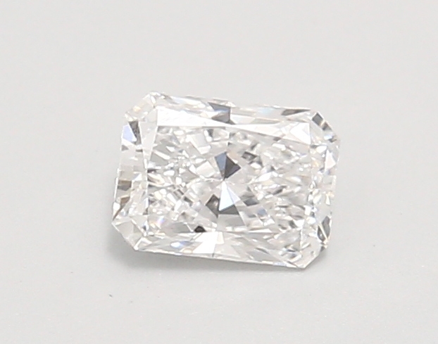 0.66ct D VVS2 Radiant (IGI)