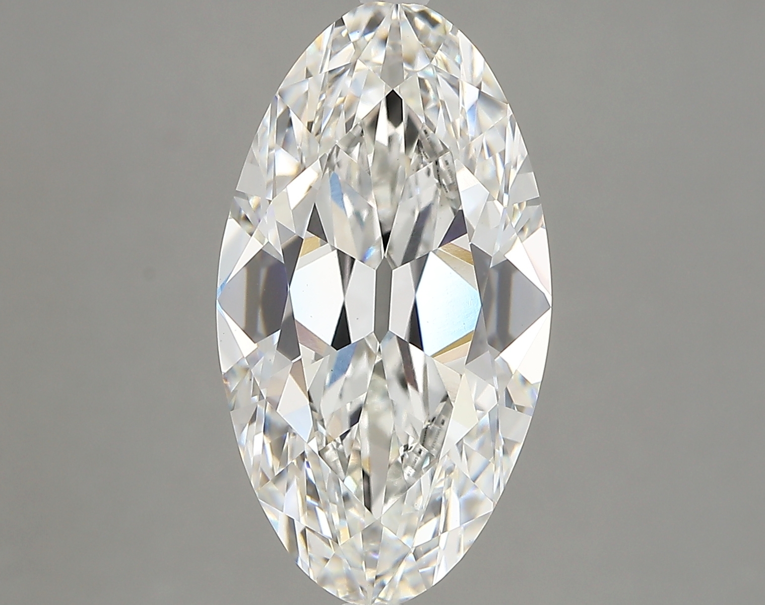 6.47ct F VVS2 Moval (IGI)