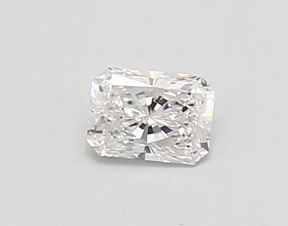 0.38ct D VVS2 Radiant (IGI)