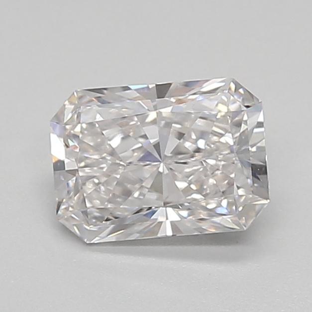 0.74ct E VVS2 Radiant (IGI)