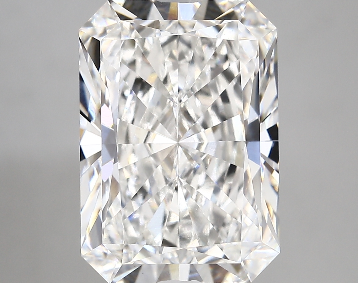 6.13ct F VVS2 Radiant (IGI)
