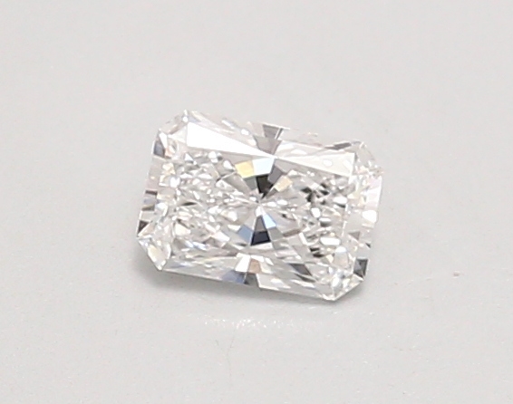 0.35ct D VVS2 Radiant (IGI)