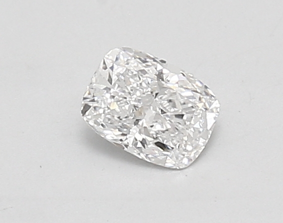 0.44ct D VVS2 Cushion (IGI)