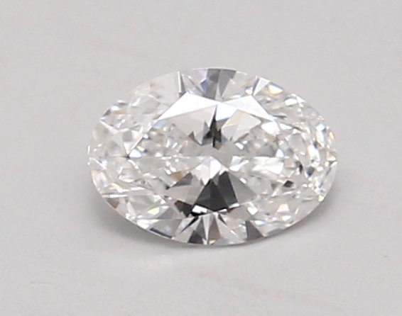 0.58ct E VVS2 Oval (IGI)