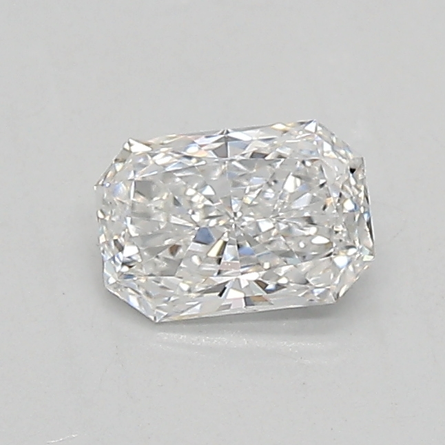 0.43ct E VVS2 Radiant (IGI)
