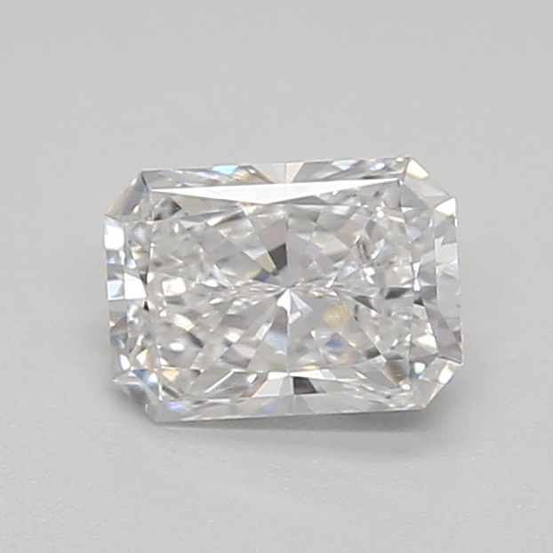 0.59ct E VVS2 Radiant (IGI)