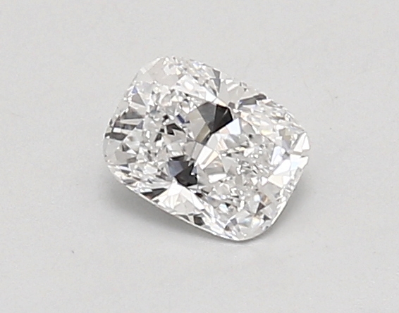 0.57ct D VVS2 Cushion (IGI)