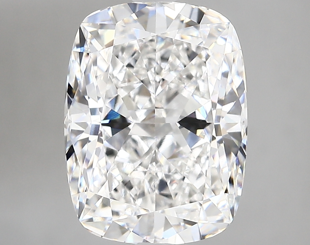4.51ct E VVS2 Cushion (IGI)