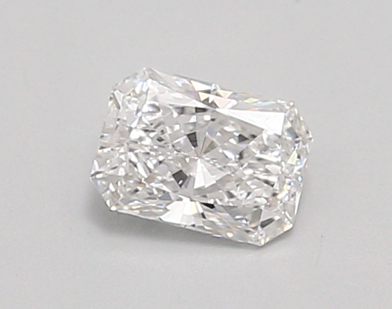 0.57ct E VVS2 Radiant (IGI)