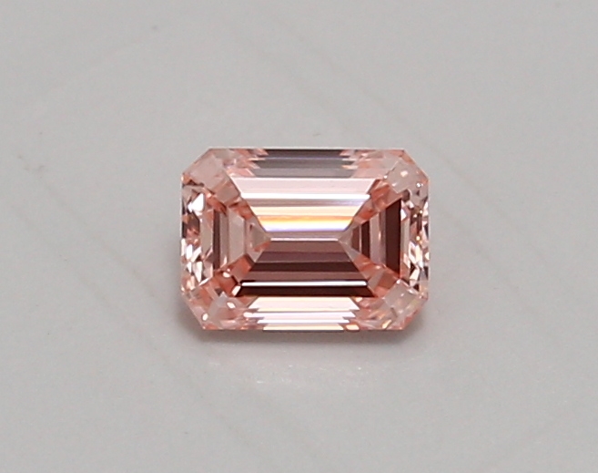 0.52ct FANCY VIVID  PINK VVS2 Emerald (IGI)