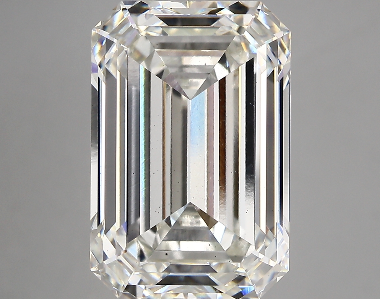 9.06ct H VS1 Emerald (IGI)