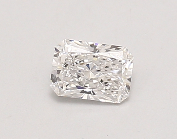 0.42ct D VVS2 Radiant (IGI)