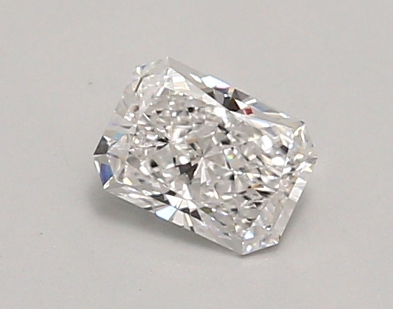 0.57ct D VVS1 Radiant (IGI)