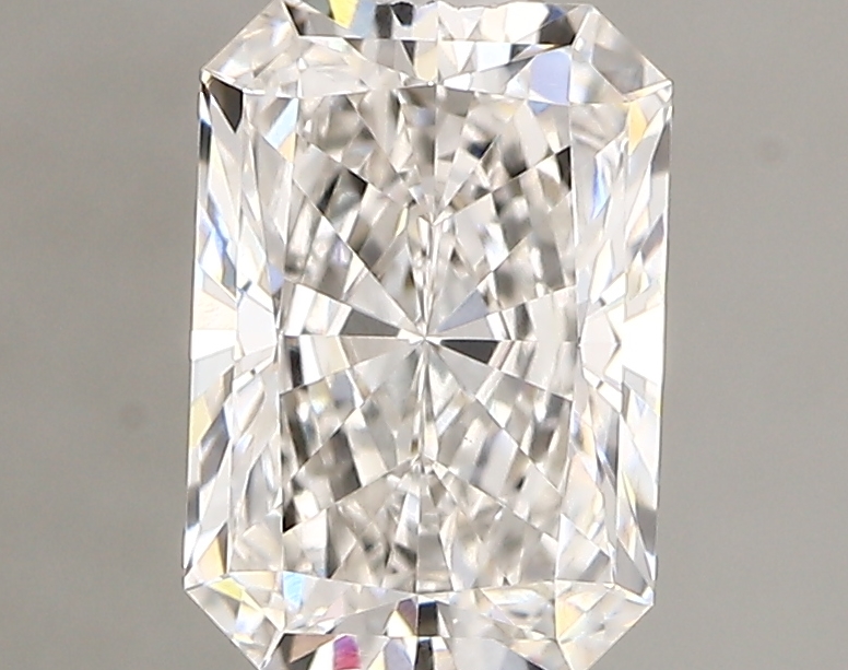 1.09ct E VVS2 Radiant (IGI)