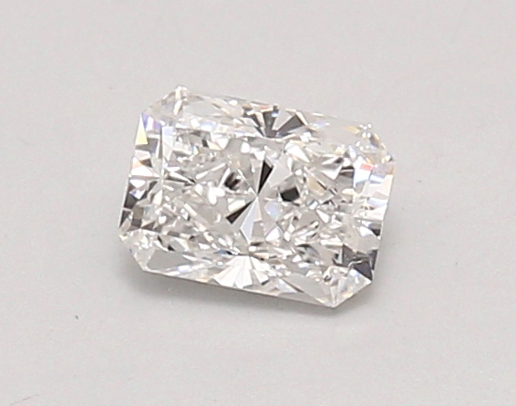 0.58ct D VVS2 Radiant (IGI)