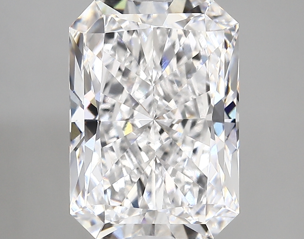 4.63ct D VVS2 Radiant (IGI)