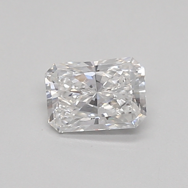0.34ct E VVS2 Radiant (IGI)