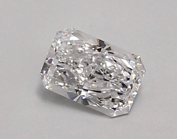 0.61ct D VVS2 Radiant (IGI)