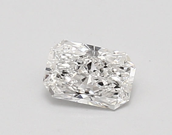 0.52ct E VVS1 Radiant (IGI)