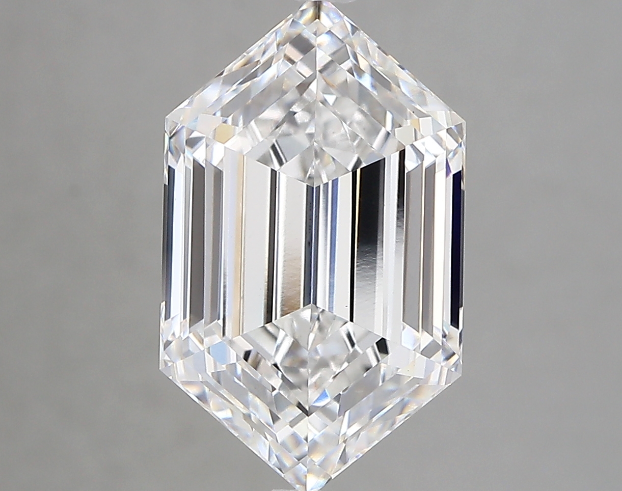 5.05ct D VVS2 Long Hexagon (IGI)