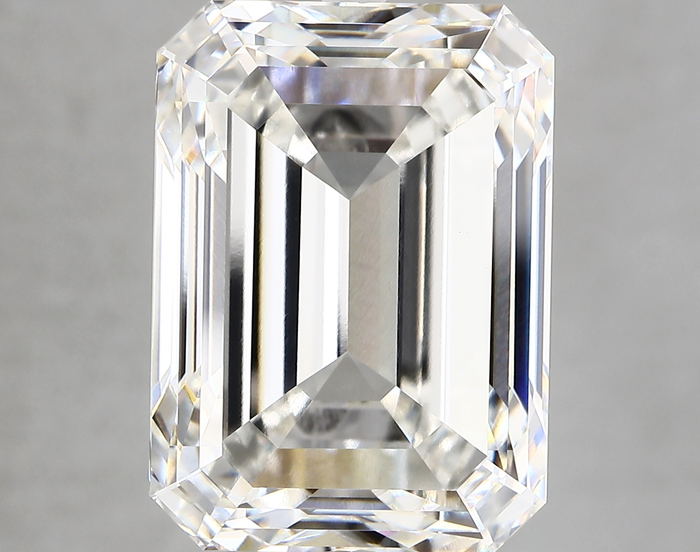15.16ct G VVS2 Emerald (IGI)