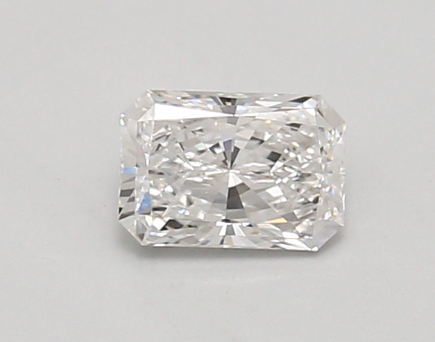 0.69ct E VVS1 Radiant (IGI)