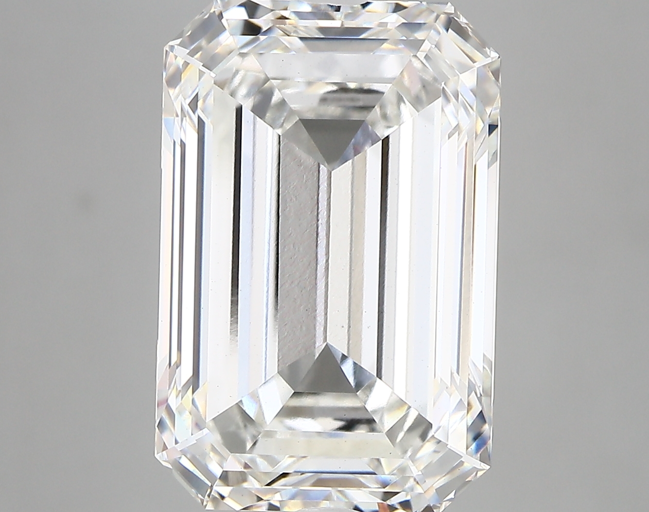 9.30ct G VS1 Emerald (IGI)
