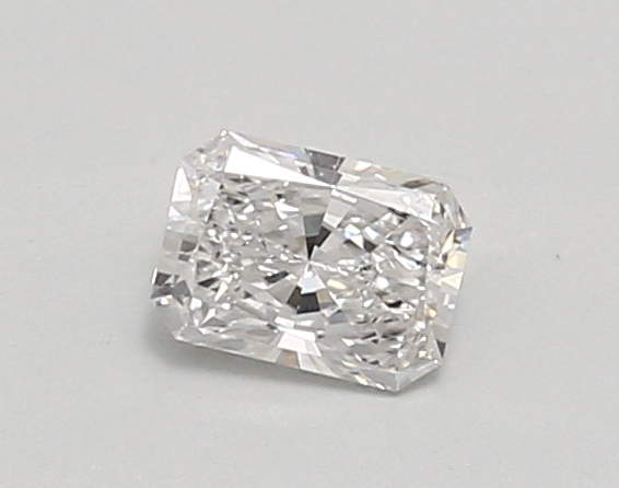0.44ct E VVS2 Radiant (IGI)