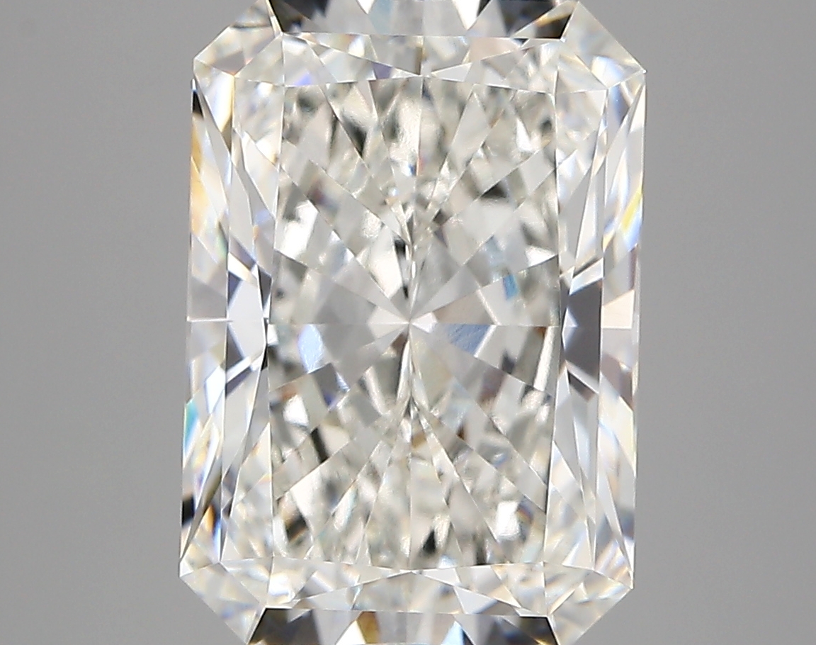 6.13ct F VVS2 Radiant (IGI)