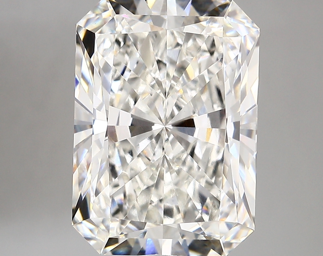 6.13ct F VVS2 Radiant (IGI)