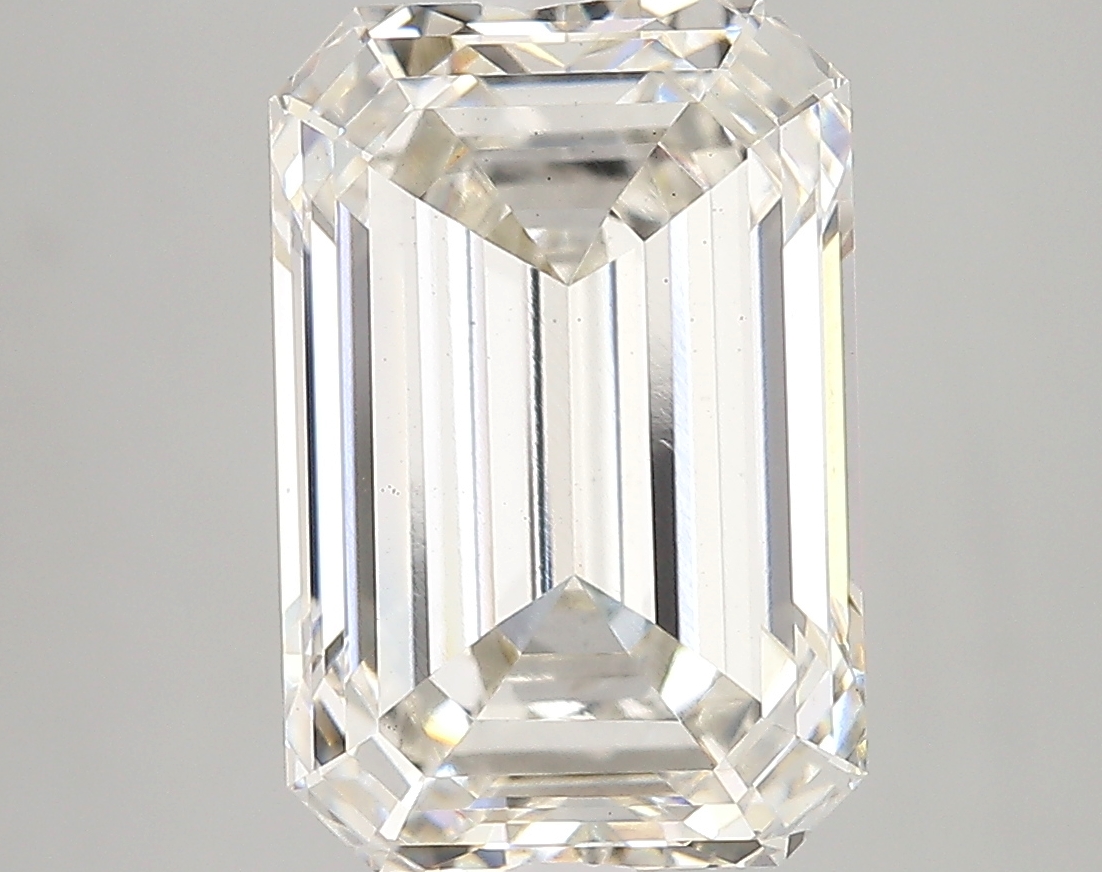 5.61ct H VS1 Emerald (IGI)