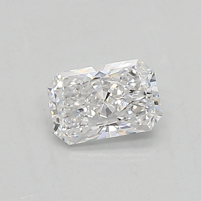0.34ct D VVS2 Radiant (IGI)