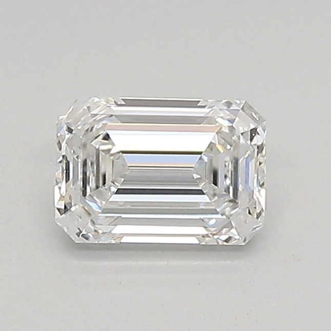 0.59ct E IF Emerald (IGI)