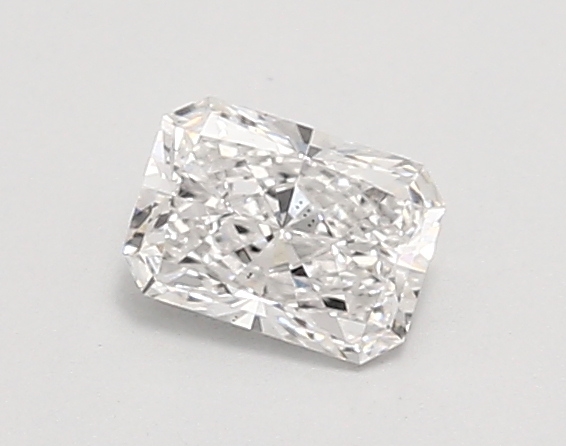 0.59ct E VS2 Radiant (IGI)